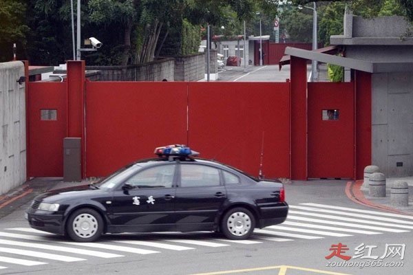 ������Ů����粨��ô���� ����ϼ�Ƕ�ô����