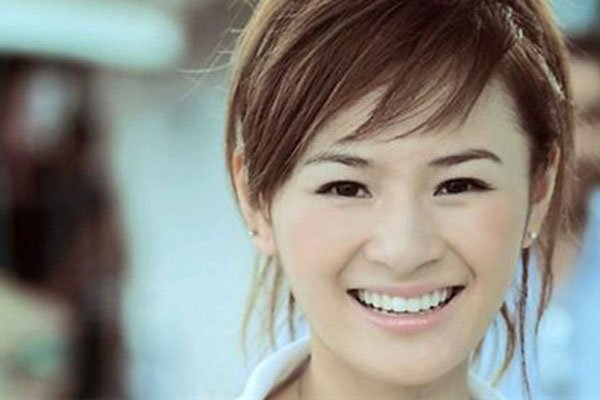 王婧,祝钒刚他们两个的关系在王婧被抓的时候就已经掀起了一波巨量