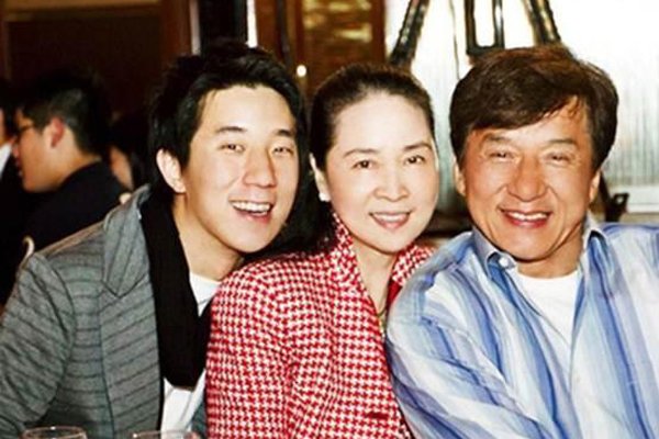 ����������ַｿ�¼�ʼĩ ˽��Ů��׿�֣�