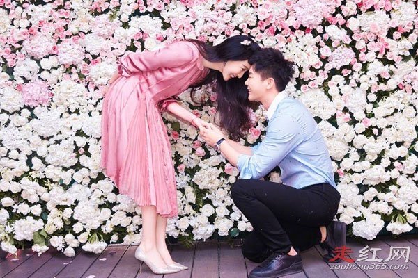 李晨范冰冰结过婚吗 偷税漏税经纪人坐牢了