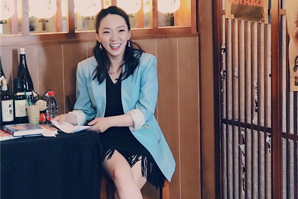 ��ޱޱ˺����¼����� Ů����Ů��֮�����һ��ս��