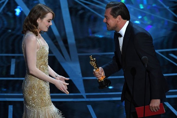 ʯͷ���Ϲ���˭ ����˹ͨ��û����ʽ���