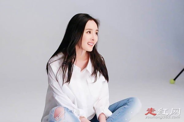 杨幂二胎男宝喜讯得到证实? 和刘恺威早就离婚了