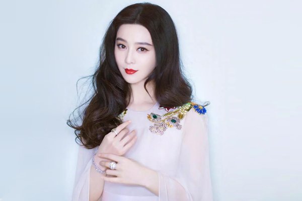 范冰冰李晨分手的原因 被网友们炮轰没有担当
