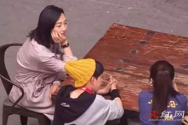 �װٺκͳ���Ϊʲô��Ļ� �ٴκ���Ҫ������