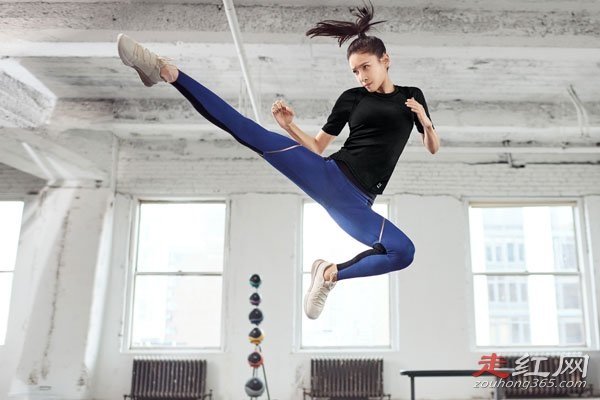 �����������������ô ��������Ů������