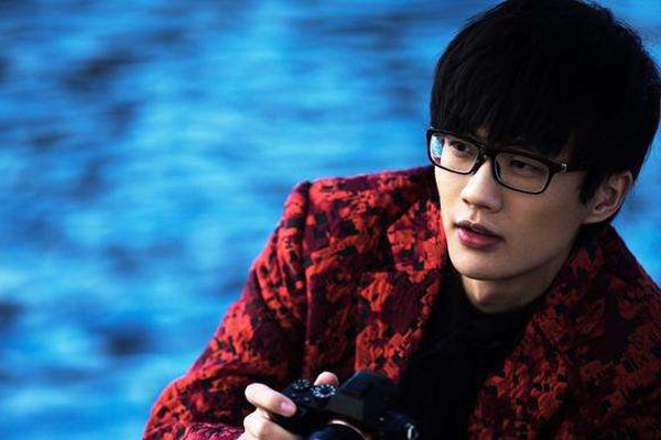 ���Ը������� ���Բμ����Ǹ����߹���һ��