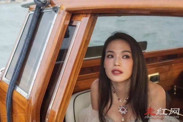 �¿��ۺ���俵Ĺ�ϵ ����Ƭ�Ŀ�ʼ������Ϊ�¿���