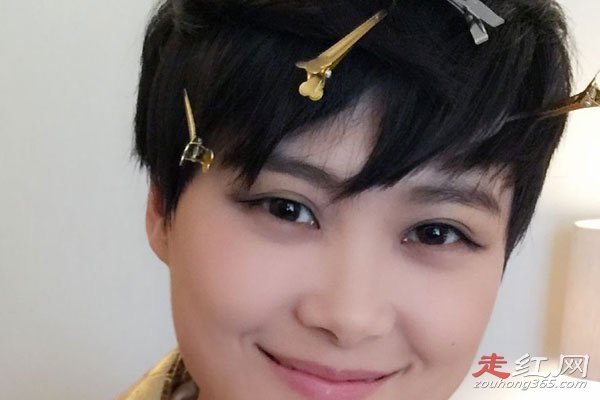 ����ǲ��Ǹ�˫��Ƥ�� ��ȡ��ͻ�����������