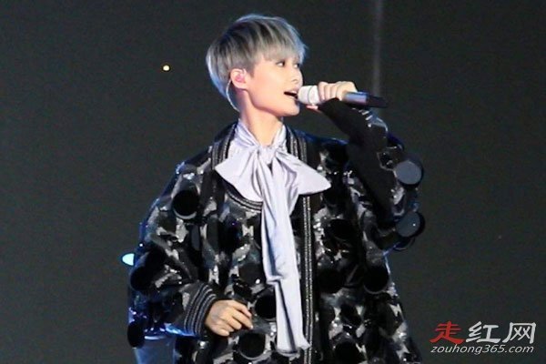 ����ǲ��Ǹ�˫��Ƥ�� ��ȡ��ͻ�����������