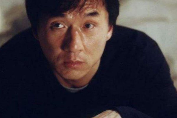 周润发和成龙为什么没合作过 拍电影的重心不一样
