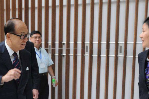 ��γϵĺ���֪������һλŮʿ ���ܿ���û�н������