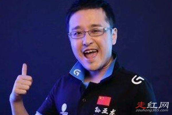 ЦЦѼ���Ż�������ô���� Ů����С���Ǿٱ���