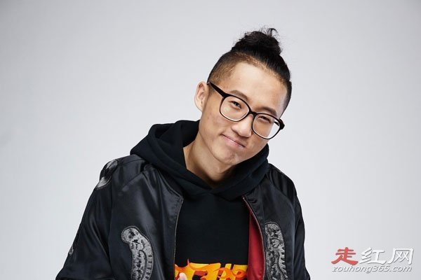 ���Ӹ������ϼ�� Ϊʲôû�ϴ�ѧ