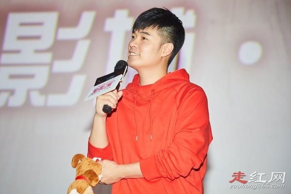 �ºպ�¦������ͬѧ��ϵ�� ���������䲻һ��