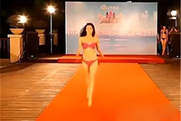 ������Ӿ��������� ���ӵ��ڿ�Ҳ��ק������