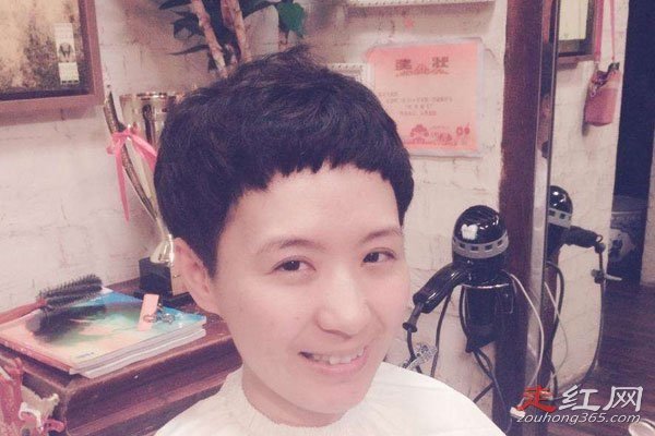 �����ϰ嶡�ڵ�Ů��������˭ ���Ǻ�ϲ��������Ϸ