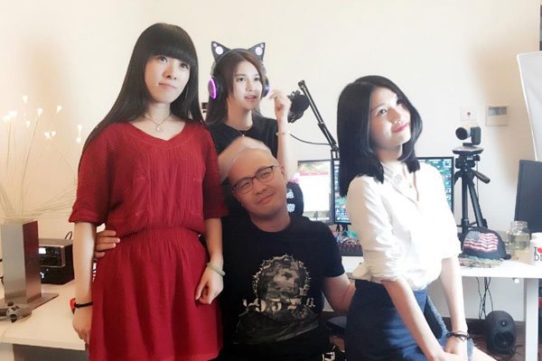 刘杀鸡旁边的女的是谁 睡女主播钱小叶事件