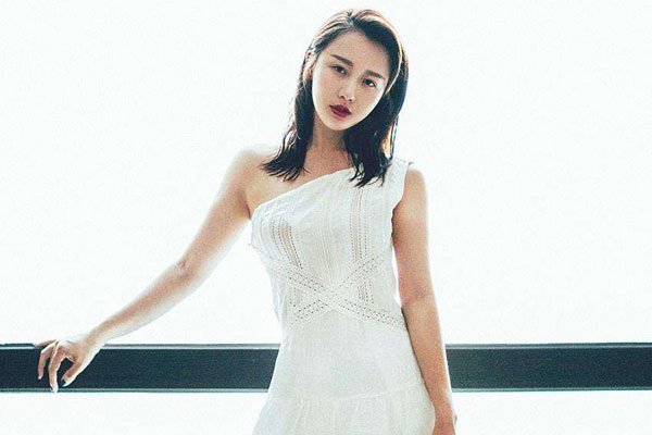 �˳���Ů������ȥ����ҥ ��Ϊһ��С���鱻��������