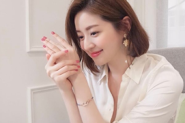 徐淑敏老公黄浩有钱吗 第四胎是男孩还是女孩?