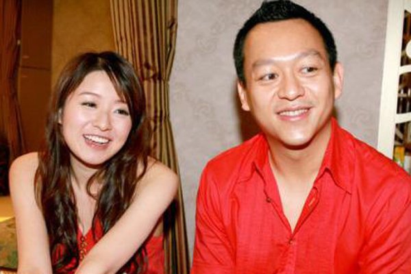 �������Ϲ��ƺ���Ǯ�� ����̥���к�����Ů����