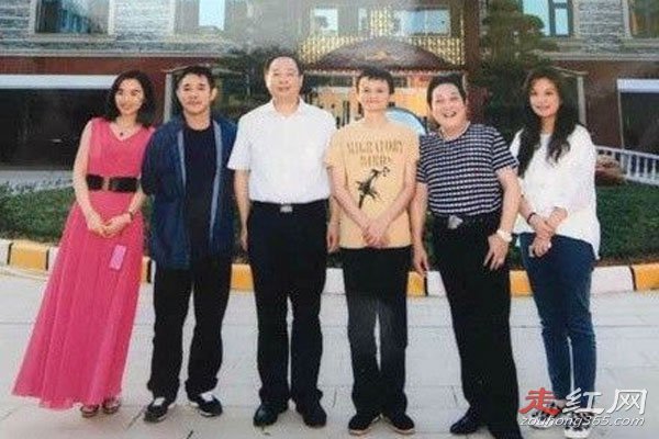 ����������һ�����Ƶ��ô���� ������ʲô��ϵ