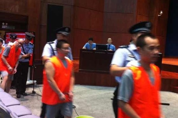 ����Ŀ���ϴ���˭ ����Ƶ�ì������Ӧ��