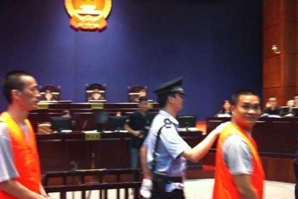 ����Ŀ���ϴ���˭ ����Ƶ�ì������Ӧ��