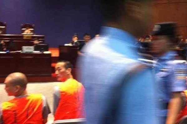 ����Ŀ���ϴ���˭ ����Ƶ�ì������Ӧ��