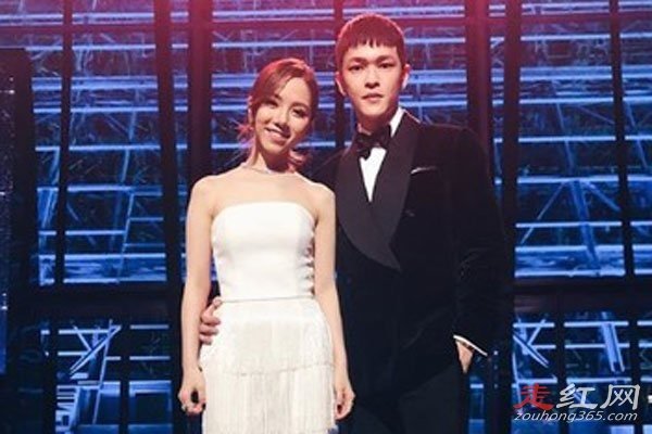 邓紫棋等了九年的人是谁 之前有过很多绯闻男友