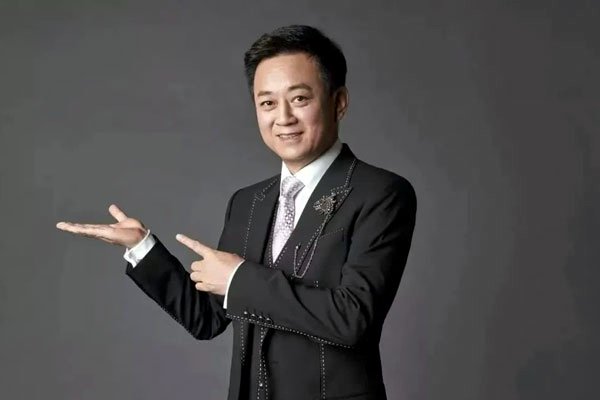 《中国音乐电视》还有《艺术人生》,《星光大道》