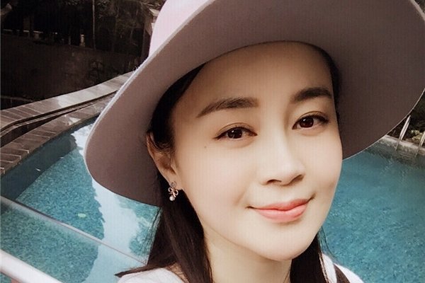 �Ա�ɽ�͹�����������Ƭ ϴ���Ϸ�ݺ�����չ¶����