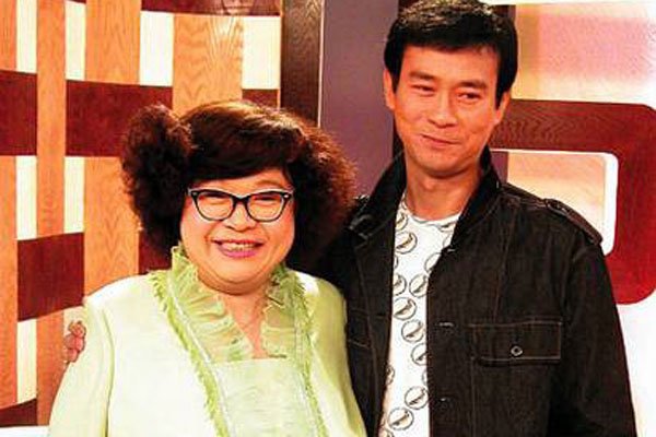郑少秋和官晶华的故事 肥肥离世前夫没送一程