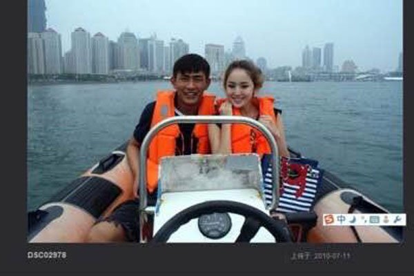 古力娜扎遭遇了潜规则? 和前男友的亲密照而已