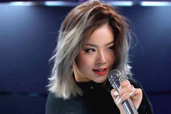 王菊以前是谁的经纪人 模特的名字没有直言