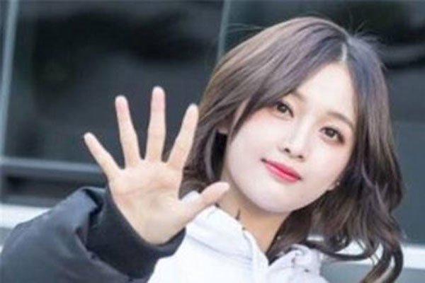 ��������������˭ С����ƺ����ڿ�����ҵ