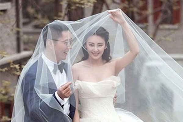 张雨绮离过多少次婚 离婚是假躲避债务是真