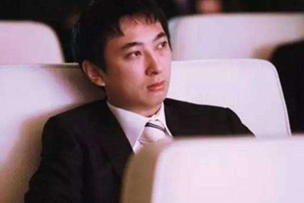 ˭������������˼�� һ��Ħ�����Ǵ�ì��