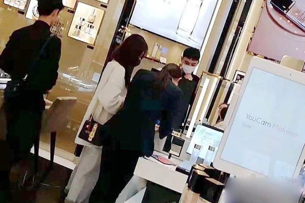 ����Ȼ��������˭ ��˼�Ϻͽ���Ȼ������������