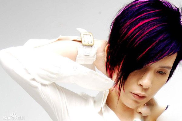 ���������е�Ů�� ��������Ϲ���˭