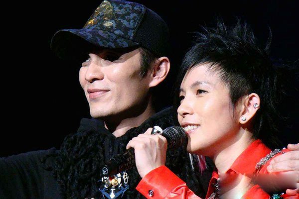 ���������е�Ů�� ��������Ϲ���˭