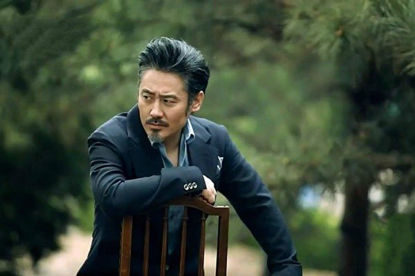 吴秀波的小三陈昱霖在网络上点名手撕小四张芷溪,说自己为了吴秀波做