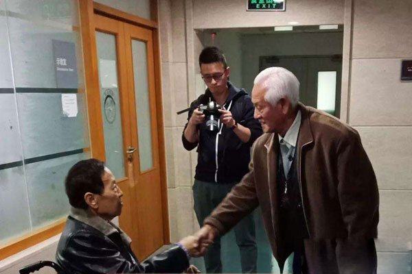 �ӳ��������������� Ӧ��ȥ������Щ�참��Ա