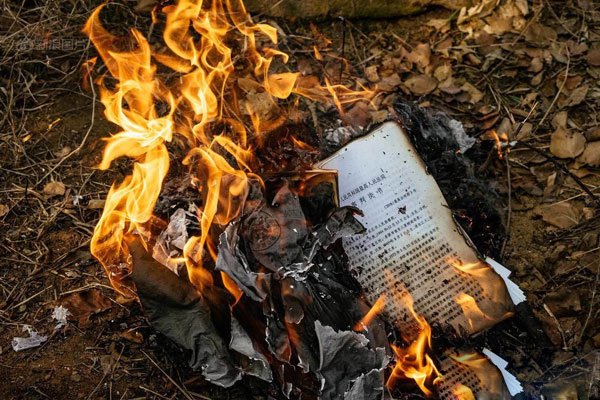 �ӳ��������������� Ӧ��ȥ������Щ�참��Ա