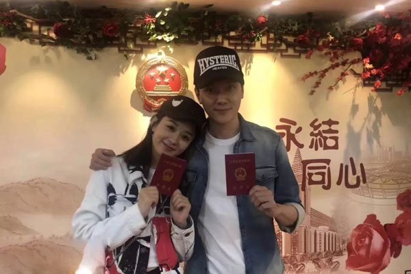为什么那么多人黑冯绍峰 外表一点也不渣