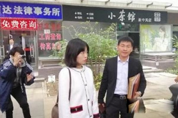 朱军什么原因离央视 女主角像是一个弱者