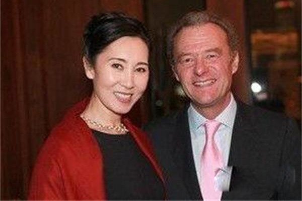 �����������ʵ���� Ӧ����Ů�и�ҵ