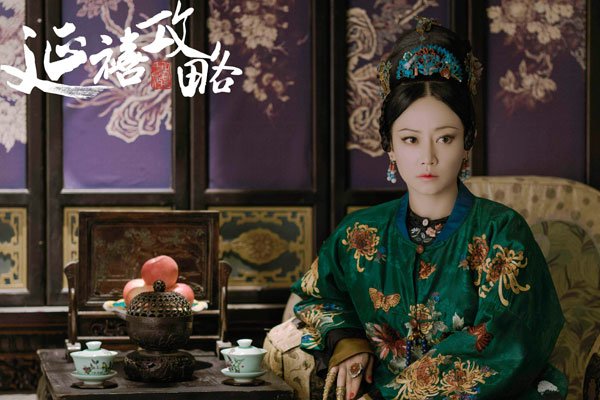 谭卓和郝蕾长(zhǎng)得很像 她的火完全凭借本事