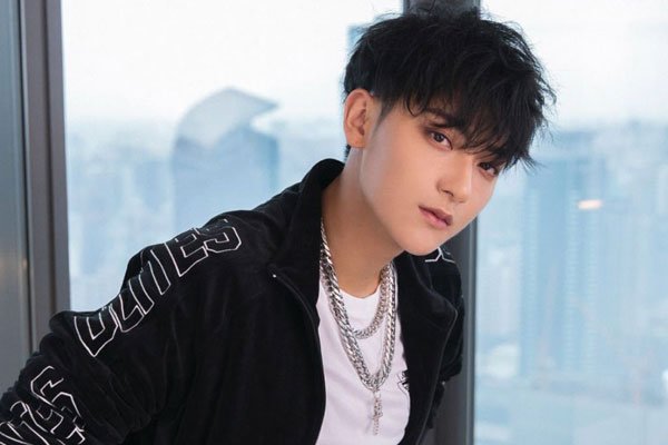 ������������ϼ�� ����Ů����̸������