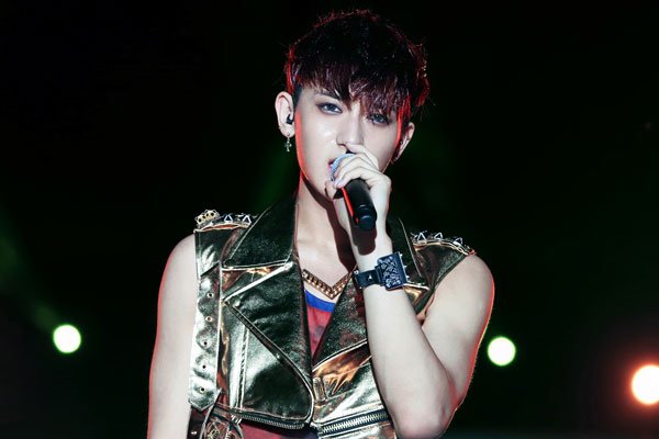 ������������ϼ�� ����Ů����̸������